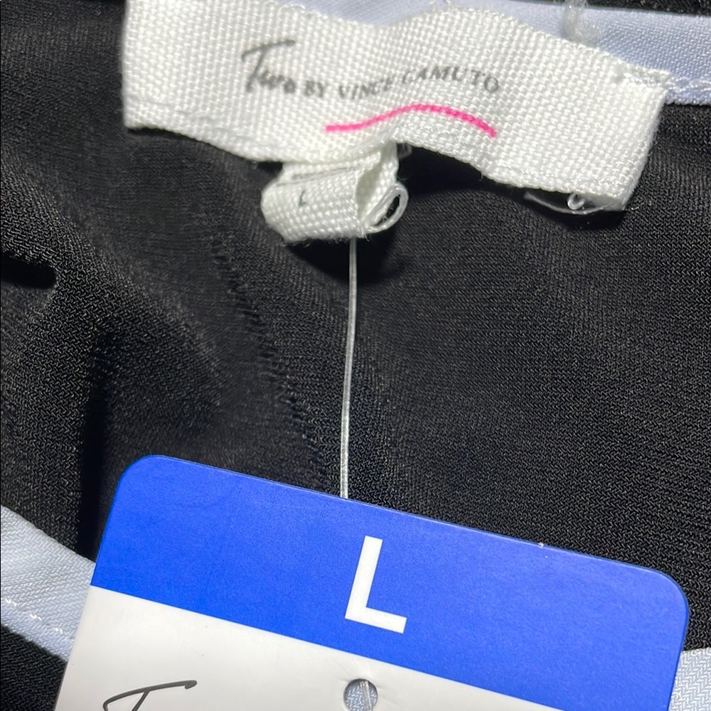 Black and White Relaxed Cut Out Short Sleeve Tee - Picture 6 of 6